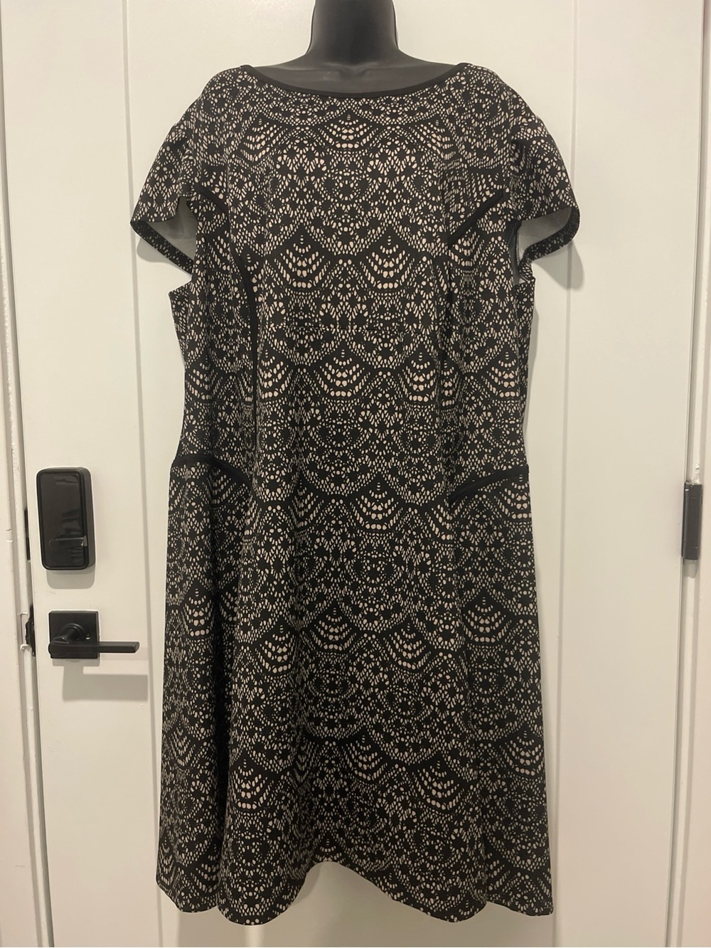 Lace-Like Alfani Dress black easy care